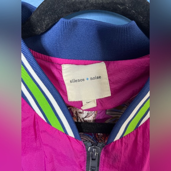 Butterfly jacket - Picture 2 of 3